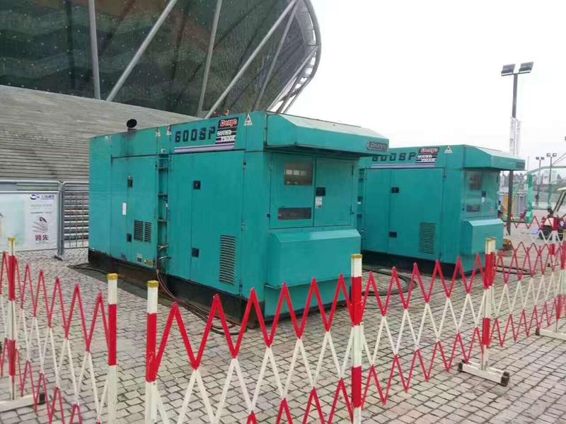 深圳500kw二手康明斯發(fā)電機(jī)出租現(xiàn)場(chǎng)