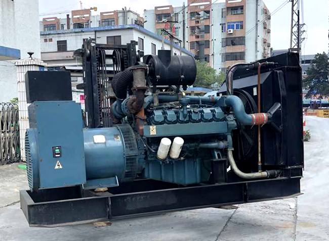 進口大宇550kw二手柴油發(fā)電機組